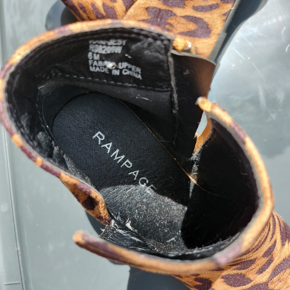 Rampage leopard print wedge booties women's 6 - Picture 6 of 6